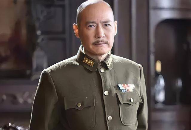 老蒋战败后<strong></p>
<p>法币金圆券</strong>，带走了无数的黄金和国宝，恨不得把整个国家都搬空