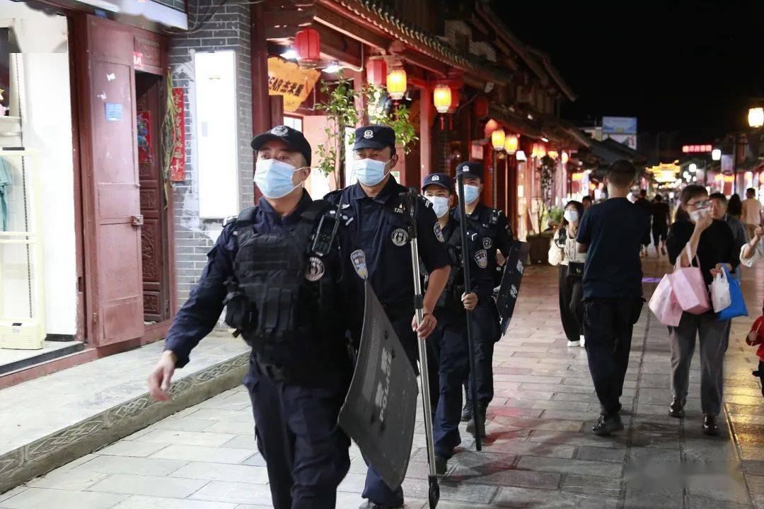 风里雨里<strong></p>
<p>云特币</strong>，祥云特警守护着你