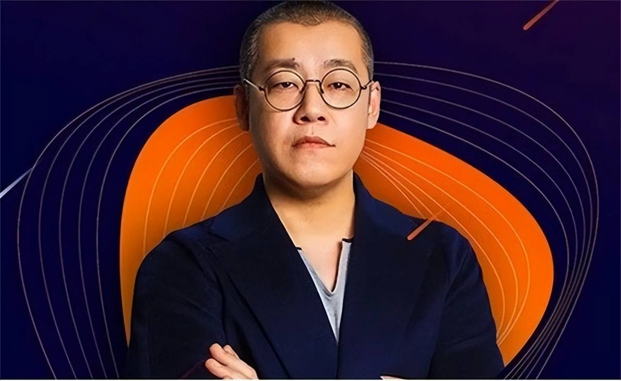 李笑来：曾拥有10万枚比特币<strong></p>
<p>底特币</strong>，套现135亿后，却称比特币是骗局