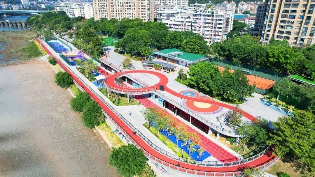 人民日报海外版关注！这座体育公园<strong></p>
<p>什币网海外版</strong>，由舒华体育参与打造
