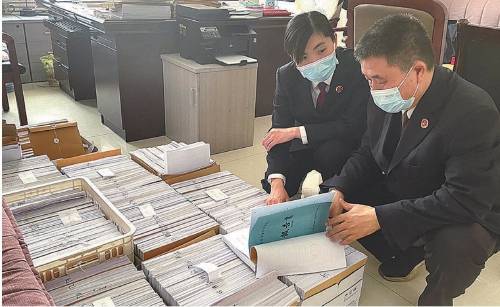 未经批准设机构炒美股赚提成<strong></p>
<p>实时美股软件</strong>！淄博临淄办理一起擅自设立金融机构案