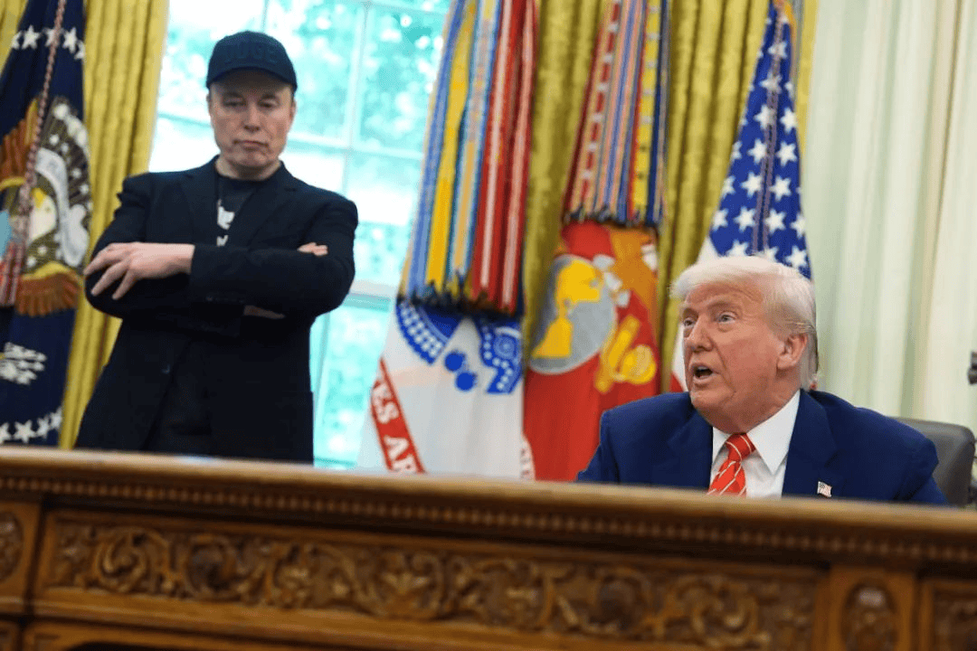 马斯克暂停组党<strong></p>
<p>虎币全球</strong>，称力挺一人参选美国总统！