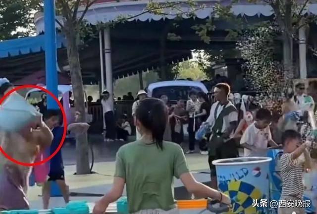 景区道歉：涉事演员终止演出<strong></p>
<p>虎币全球</strong>，已被清退！