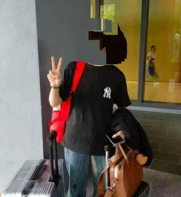 19岁女生留学第9天从39楼坠亡<strong></p>
<p>tube币</strong>，父亲：有人假冒警察向她索要25.8万元