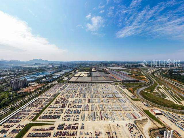 神操作！用天然溶洞停放40架飞机<strong></p>
<p>兔币</strong>，这种“绝招”可能只有柳州人干得出来！