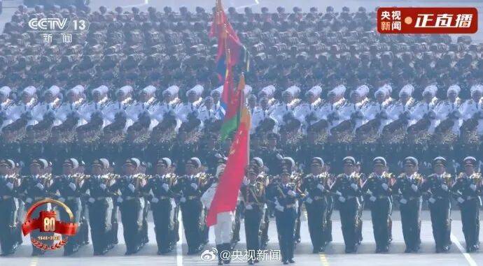歼20S、DF61导弹<strong></p>
<p>币币火网莱特</strong>，震撼亮相！三支兵种首次亮相天安门广场，空中梯队战机起飞