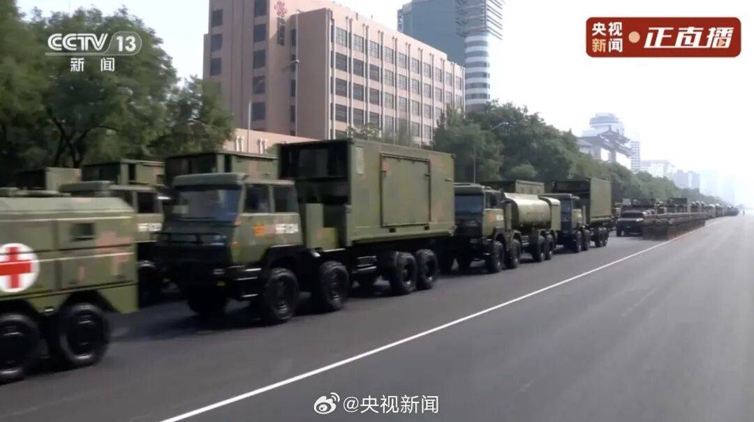 歼20S、DF61导弹<strong></p>
<p>币币火网莱特</strong>，震撼亮相！三支兵种首次亮相天安门广场，空中梯队战机起飞