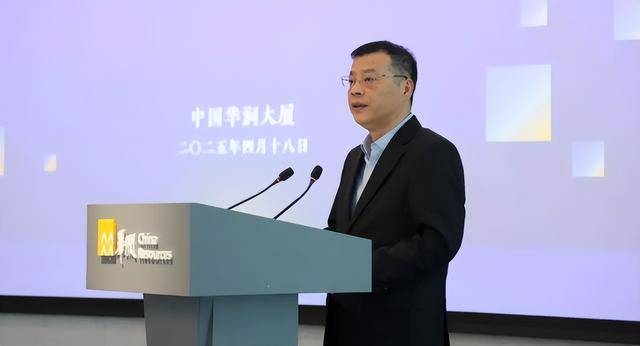 中组部有关干部局负责同志宣布中央决定<strong></p>
<p>币币火网莱特</strong>，他们履新