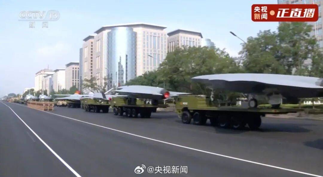 东风-61、巨浪-3、折叠翼预警机、歼-20S<strong></p>
<p>币币火网莱特</strong>，画面披露！