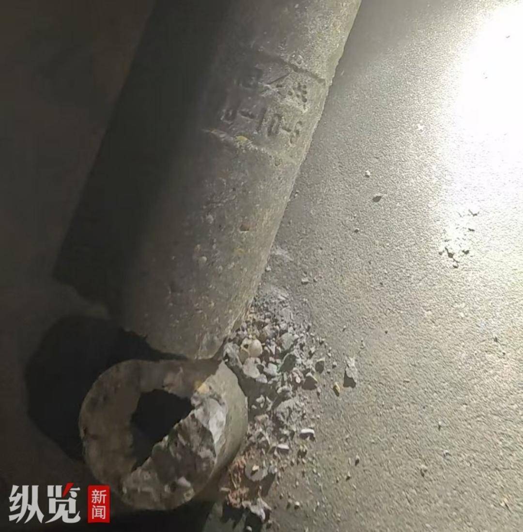 湖南5岁女童被突然倾倒的废弃电线杆砸中不幸身亡<strong></p>
<p>币知</strong>，多方回应