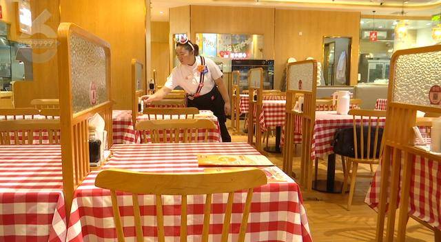 西贝发布致歉信后<strong></p>
<p>币知</strong>，昆明门店的情况是……