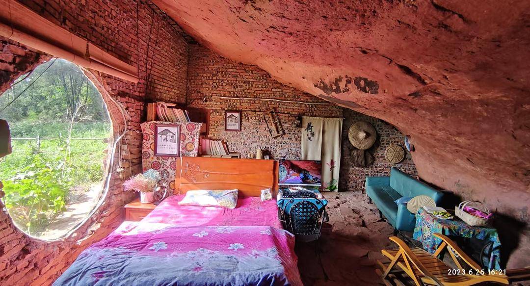 是个人选择还是另有隐情?35岁男子回乡“崖下洞居”惹争议<strong></p>
<p>币胜</strong>!|封面深镜