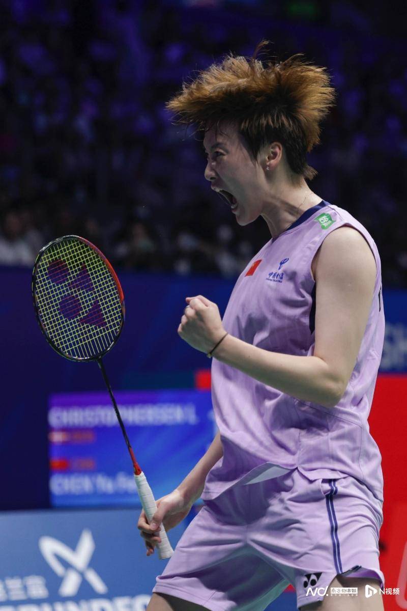 中国羽毛球大师赛16强战<strong></p>
<p>币胜</strong>,国羽五项锁定11个八强席位