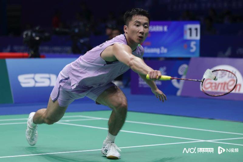 中国羽毛球大师赛16强战<strong></p>
<p>币胜</strong>,国羽五项锁定11个八强席位