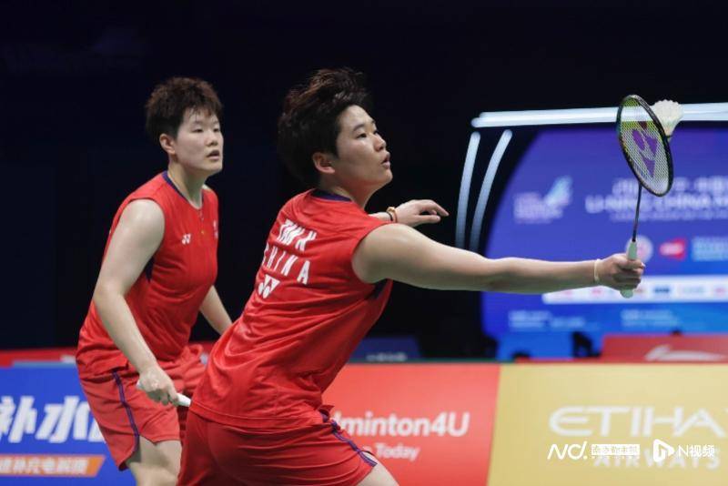 中国羽毛球大师赛16强战<strong></p>
<p>币胜</strong>,国羽五项锁定11个八强席位
