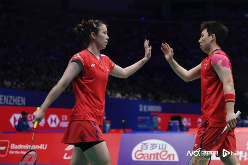 中国羽毛球大师赛16强战<strong></p>
<p>币胜</strong>,国羽五项锁定11个八强席位