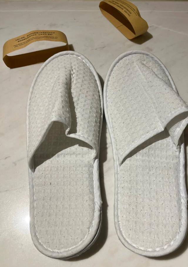 常州一万豪酒店被曝拖鞋系回收后重复使用<strong></p>
<p>盛源币</strong>,卫监所介入调查