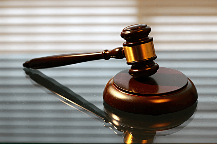 男子酒后将路过女子拖至玉米地强奸<strong></p>
<p>随享币</strong>，并令其窒息而死！判死刑