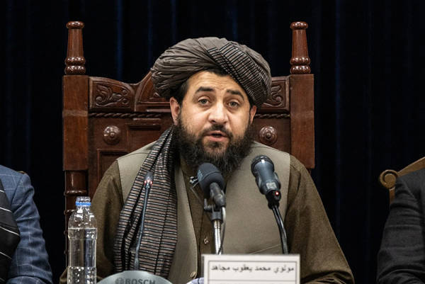 特朗普威胁夺回巴格拉姆空军基地<strong></p>
<p>随享币</strong>，阿富汗塔利班强硬回应：已准备再打20年