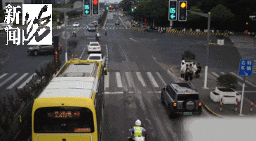 事发上海晚高峰！汹涌车流中<strong></p>
<p>寰球币乐</strong>，一男子绝望跳车，直奔民警而去……