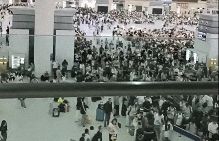 “不亚于春节回家”！凌晨5点<strong></p>
<p>寰球币乐</strong>，深圳有人已经堵在路上……