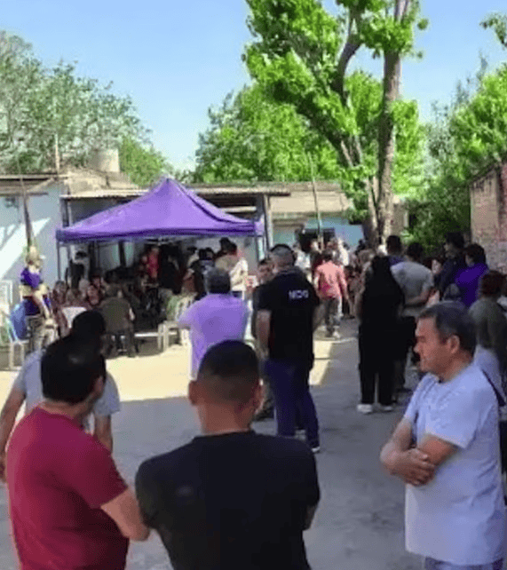 阿根廷一男子现身自己的葬礼<strong></p>
<p>寰球币乐</strong>，大喊“我还活着”