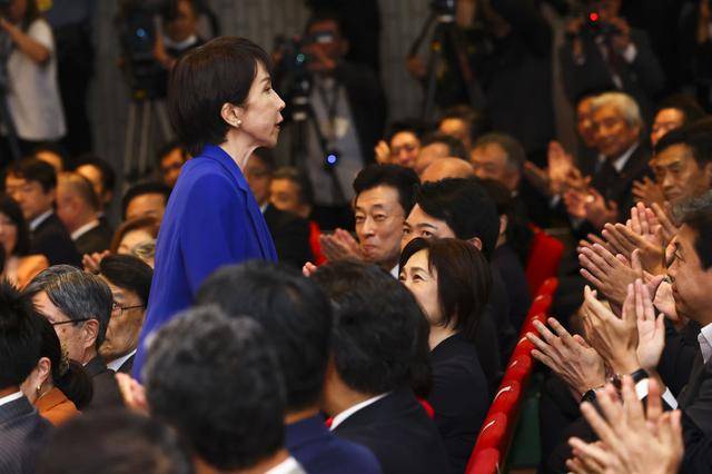 想当好日本首位女首相<strong></p>
<p>币币机</strong>，得处理好这些“烂摊子”