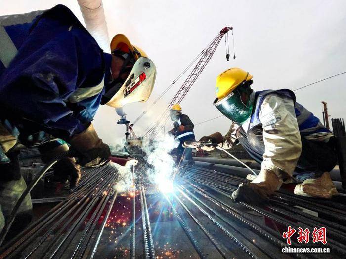 四川成都3条轨道交通线项目建设加速