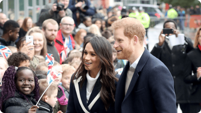 梅根巴黎炫鞋<strong></p>
<p>莱克币</strong>，却踩到戴安娜亡地！UCL停发签证反转！200名中国留子得救了…