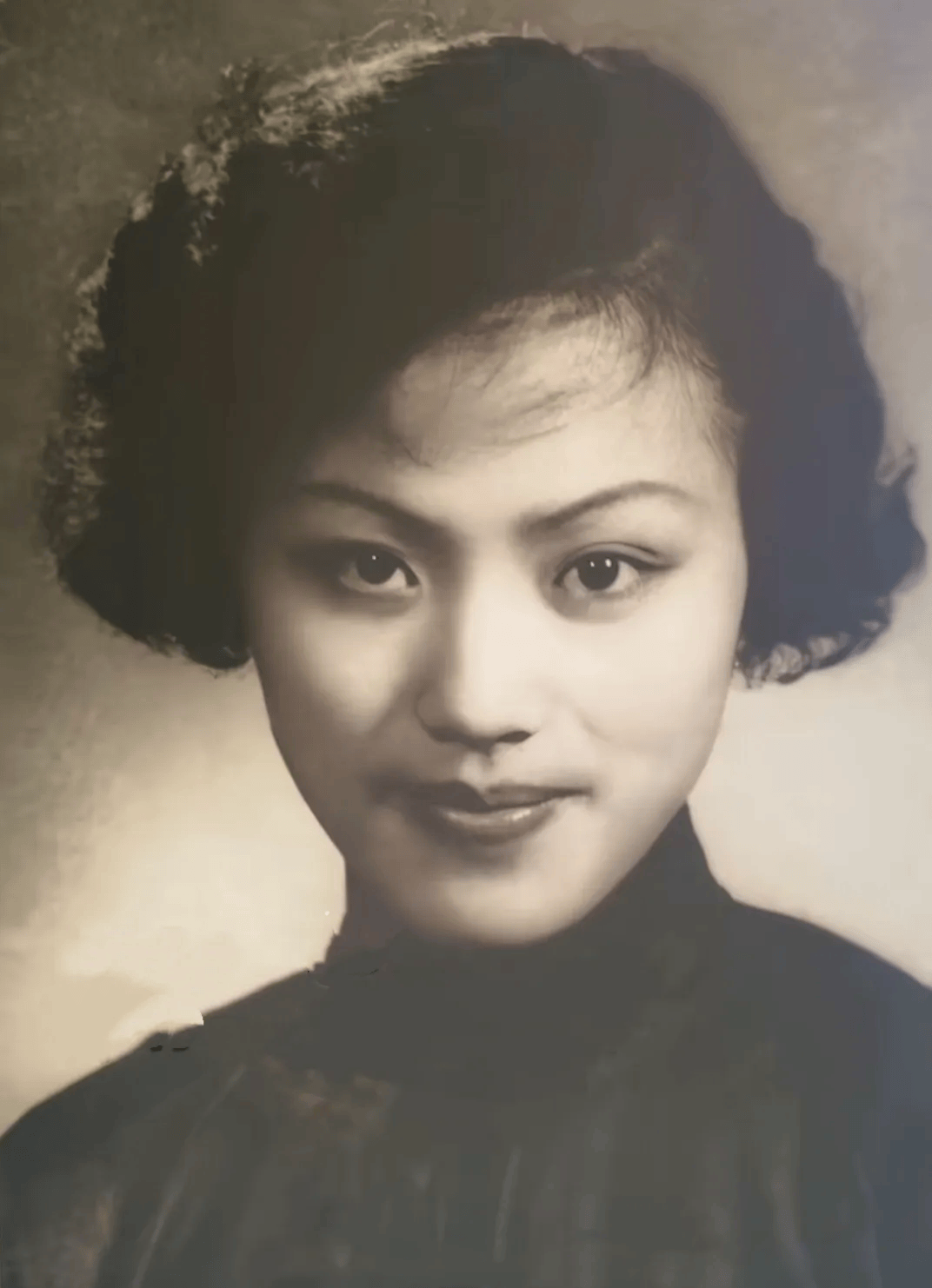 这位志愿军奶奶为何“光头”<strong></p>
<p>莱克币</strong>？真实故事让人动容