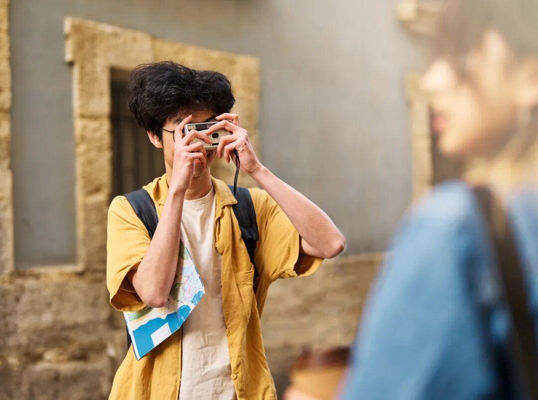 “出片式旅行”<strong></p>
<p>功德币</strong>,正在毁掉当代人的假期?