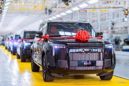 “212”翻车<strong></p>
<p>功德币</strong>，北汽集团急了：魏桥家的，与我无关