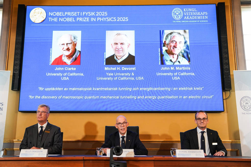 解读｜2025物理诺奖：宏观尺度观测量子隧穿效应，系超导量子计算领域的重要开端