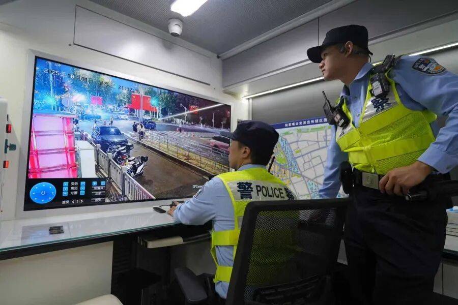 突然群发<strong></p>
<p>国产币</strong>！大批上海市民收到警方短信！全市爆火网红已被锁定...有爸爸因孩子违规被罚款