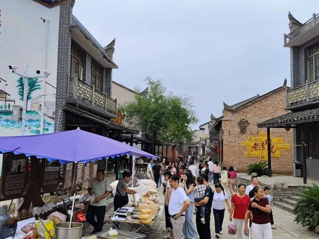 这个国庆<strong></p>
<p>国产币</strong>,荆州火了! / “荆州,我们还来!”