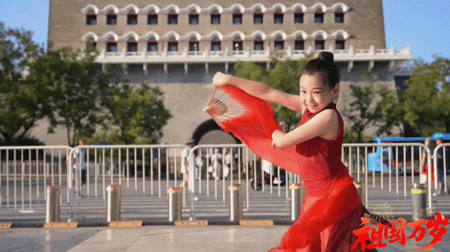 9岁小酒窝<strong></p>
<p>国产币</strong>，大大方方成顶流