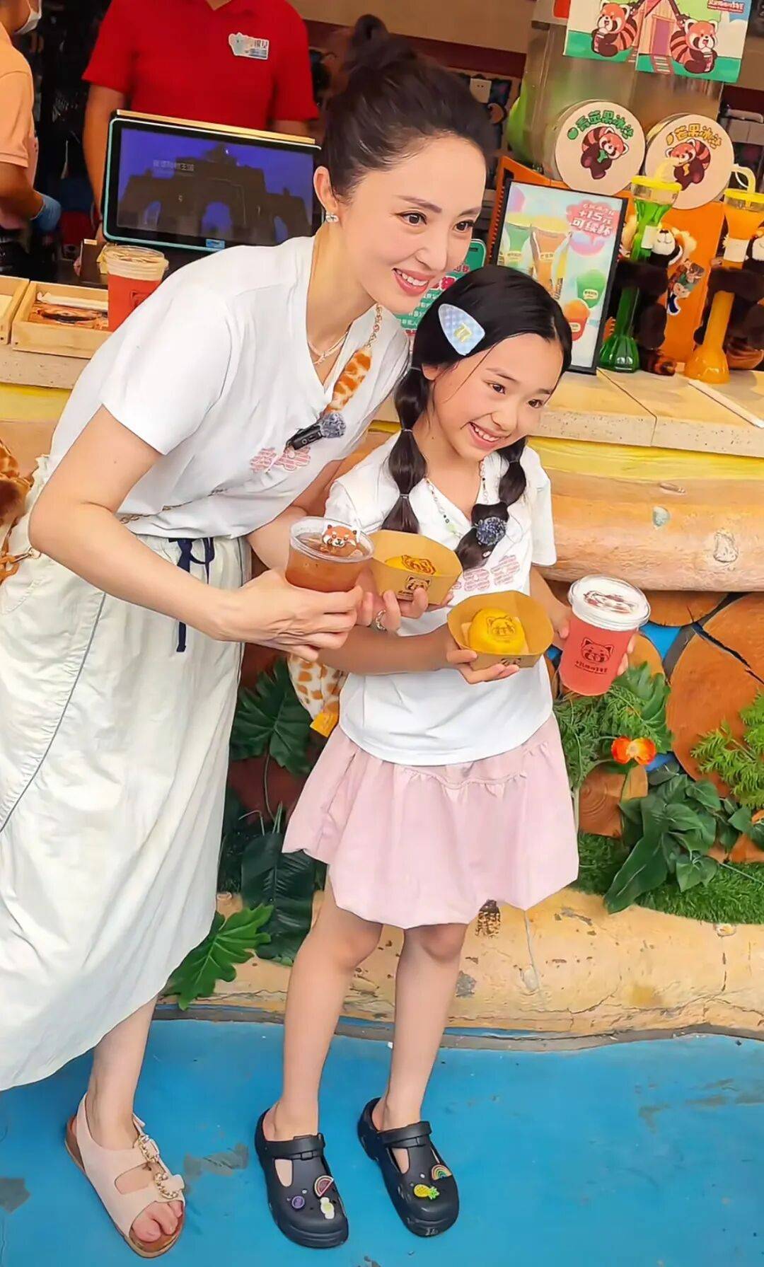 9岁小酒窝<strong></p>
<p>国产币</strong>，大大方方成顶流