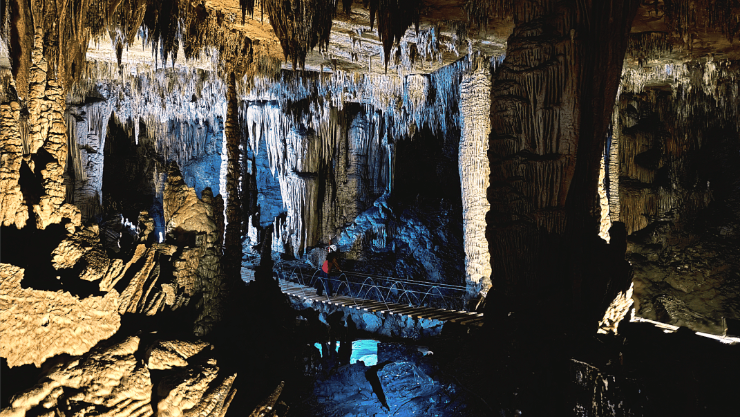 国庆中秋假期安龙接待游客35.76万人次