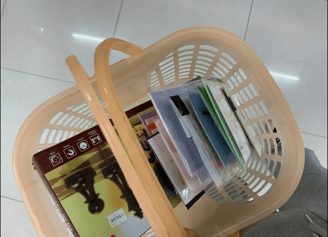 再见！陪伴深圳人26年<strong></p>
<p>全币白</strong>，突然宣布将正式歇业！网友：童年回忆没了