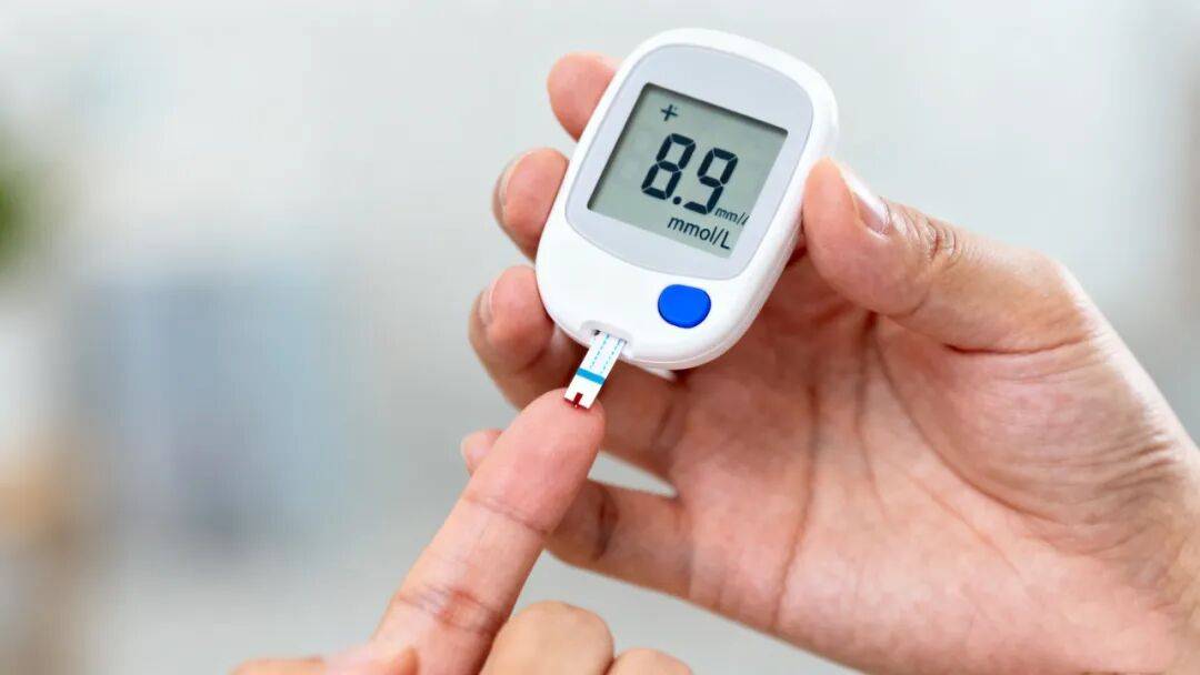 【专家说】糖尿病“甜”危险<strong></p>
<p>全币白</strong>，“酸”更危险！