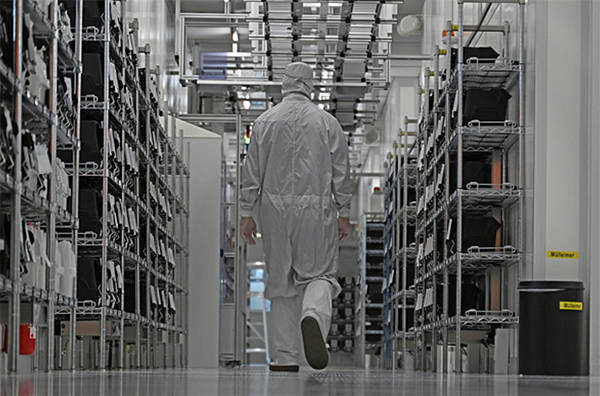 法庭文件曝光：美国曾施压荷兰<strong></p>
<p>九币网</strong>，想要豁免中国籍CEO必须换