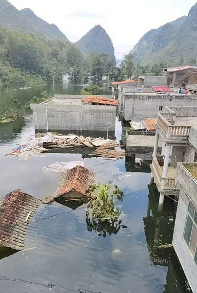 百色多个村庄被困水中已超半月<strong></p>
<p>吉祥币</strong>,长涝难退为何重演?