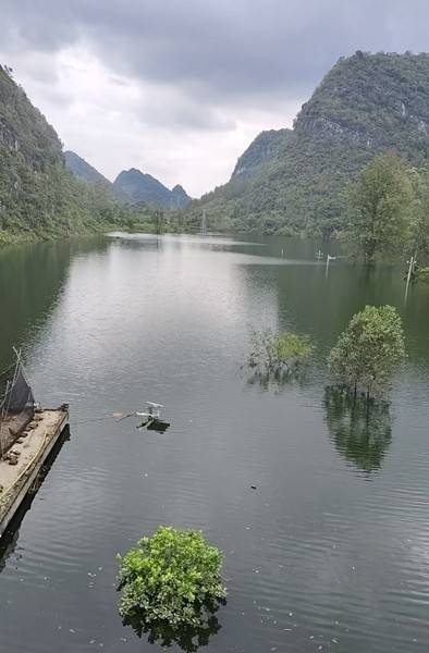 百色多个村庄被困水中已超半月<strong></p>
<p>吉祥币</strong>,长涝难退为何重演?