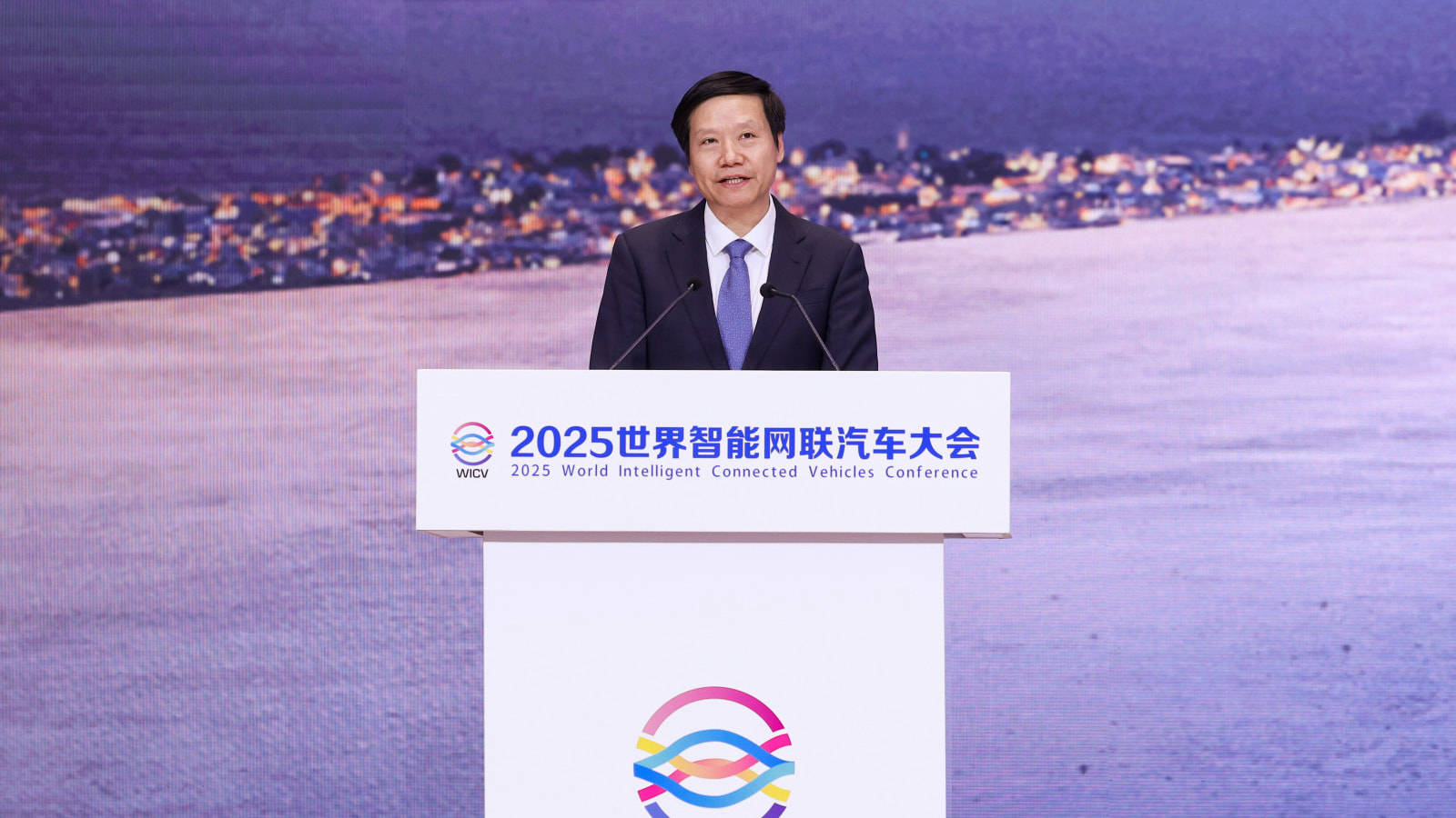 雷军：智能网联汽车行业要共同抵制水军、黑公关等网络乱象