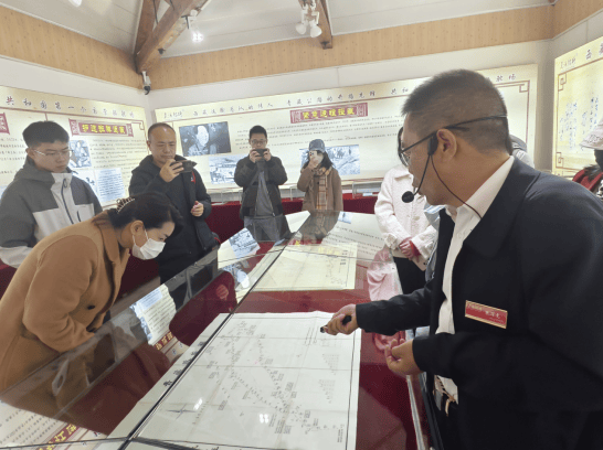 【央媒看乌兰】青海乌兰:双峰驮起家国梦<strong></p>
<p>吉祥币</strong>,悠扬驼铃映山河