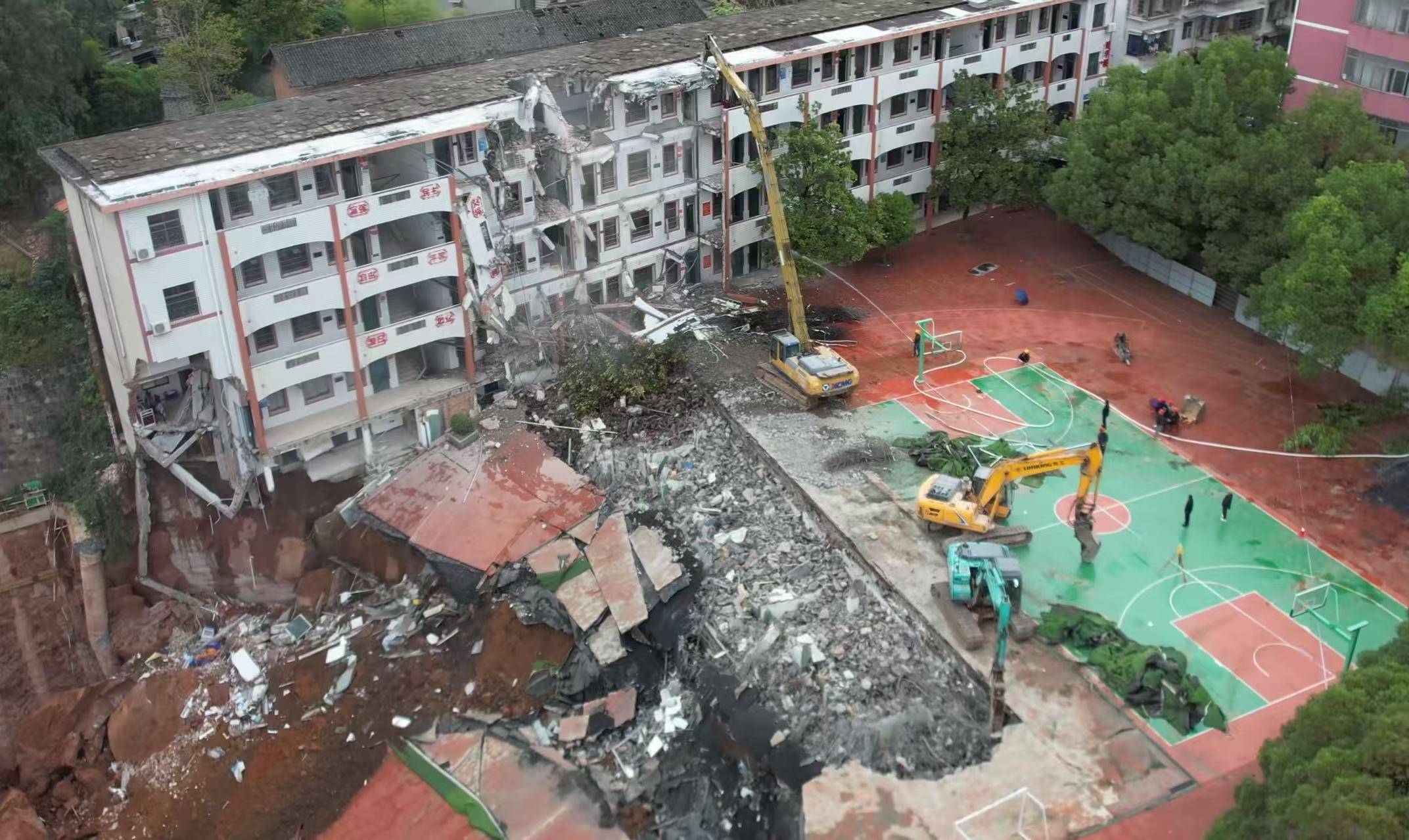 湖南邵阳一所小学发生坍塌<strong></p>
<p>委内瑞拉法币</strong>，教育局：学生已分流至其他学校上课