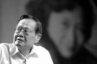 103岁杨振宁去世<strong></p>
<p>委内瑞拉法币</strong>，象牙塔倒塌