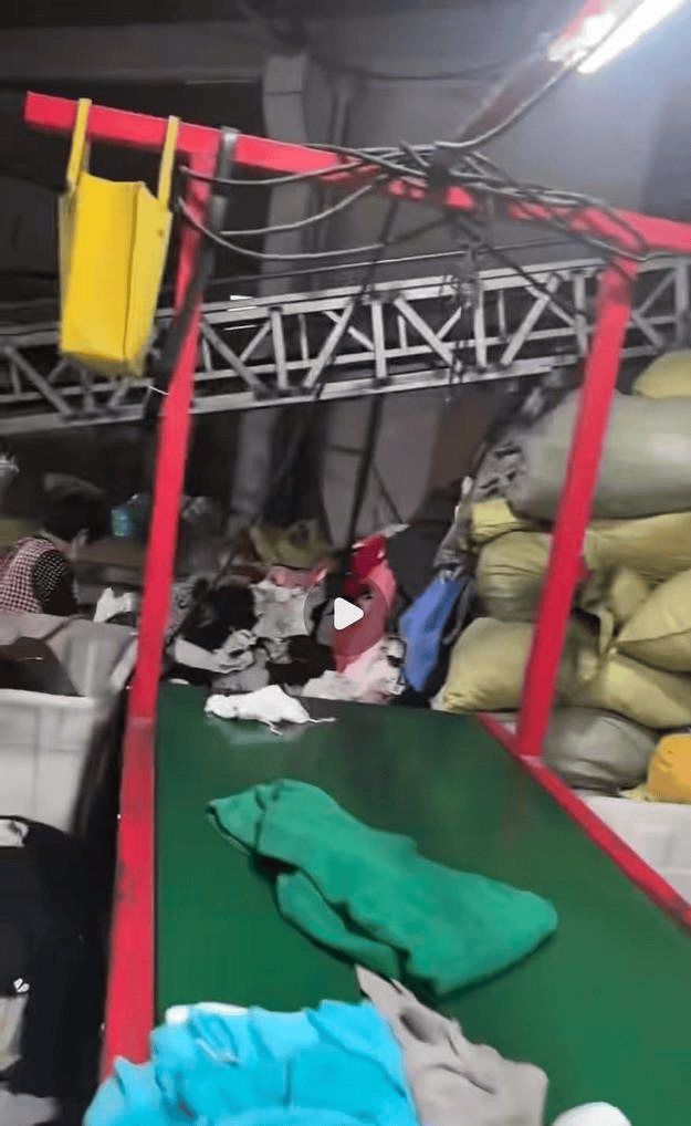 江西一女生误卖奶奶藏有13万元黄金首饰的旧衣<strong></p>
<p>狼币</strong>，回收站：没安装监控没发现金器，分拣工人是临时工