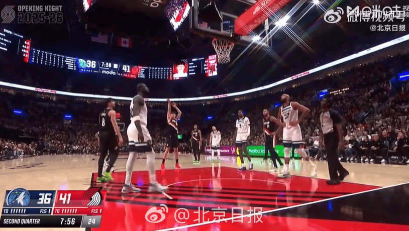 杨瀚森迎NBA常规赛首秀<strong></p>
<p>币下</strong>,两罚全中拿到个人NBA生涯首分;此前出场时播音字幕都是中文