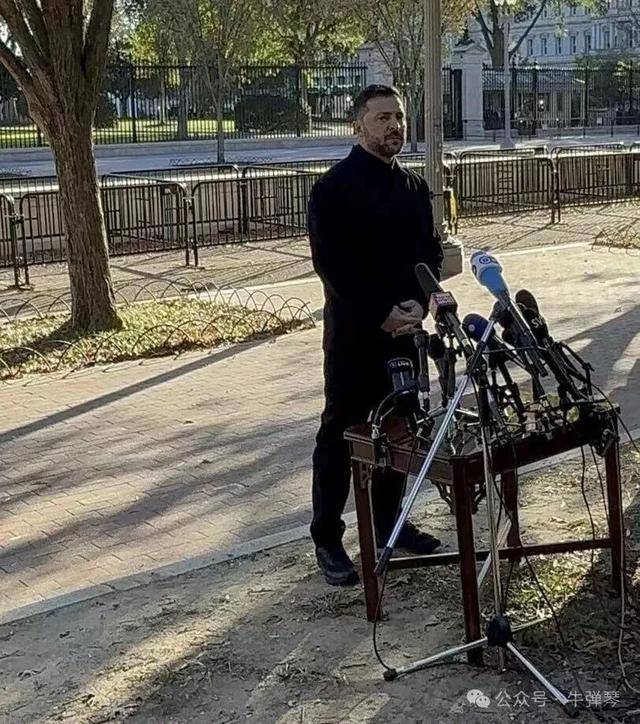 他被特朗普当众羞辱<strong></p>
<p>币下</strong>，全场都在哄笑